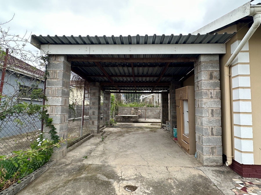 4 Bedroom Property for Sale in Mthata Eastern Cape